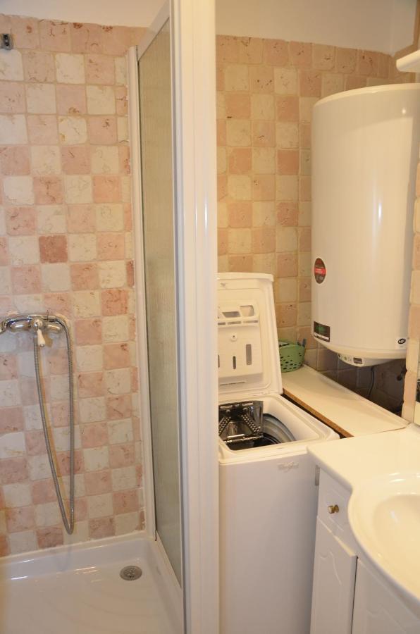 Les Pieds Dans L'Eau Apartamento Saint-Cyr-sur-Mer Exterior foto